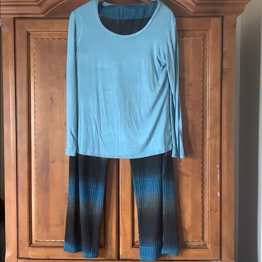Crew Neck Long Sleeve tee w/wide leg pants Set